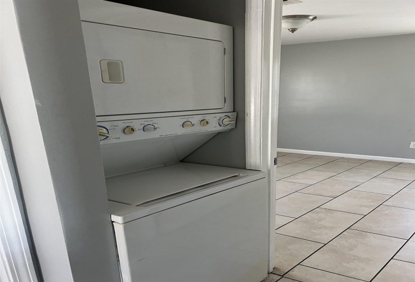 464 LIPFORD ST, Memphis, Tennessee 38112, 1 Bedroom Bedrooms, 3 Room Rooms,1 BathroomBathrooms,Rental Properties,For Sale,LIPFORD,0,10221920
