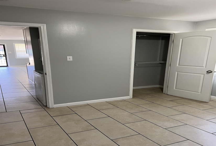 464 LIPFORD ST, Memphis, Tennessee 38112, 1 Bedroom Bedrooms, 3 Room Rooms,1 BathroomBathrooms,Rental Properties,For Sale,LIPFORD,0,10221920