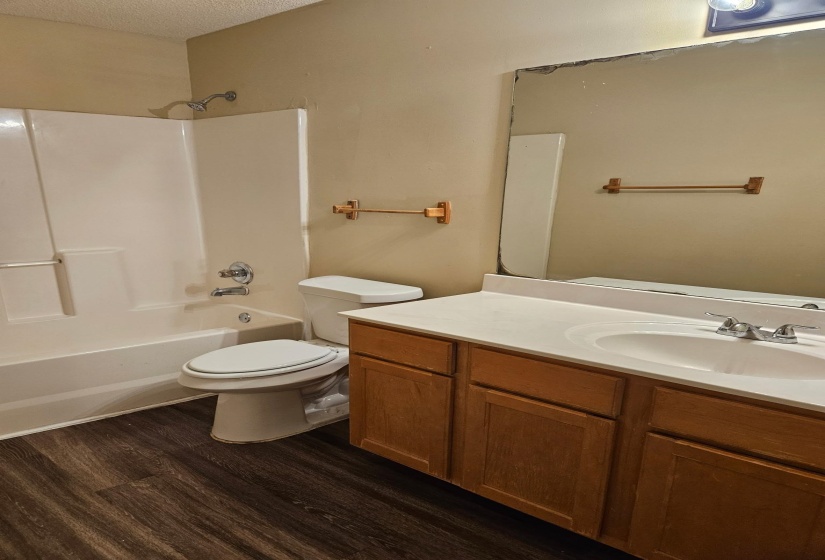 4647 BLUE RIVER CV, Memphis, Tennessee 38128, 3 Bedrooms Bedrooms, 6 Rooms Rooms,2 BathroomsBathrooms,Residential,For Sale,BLUE RIVER,10221917