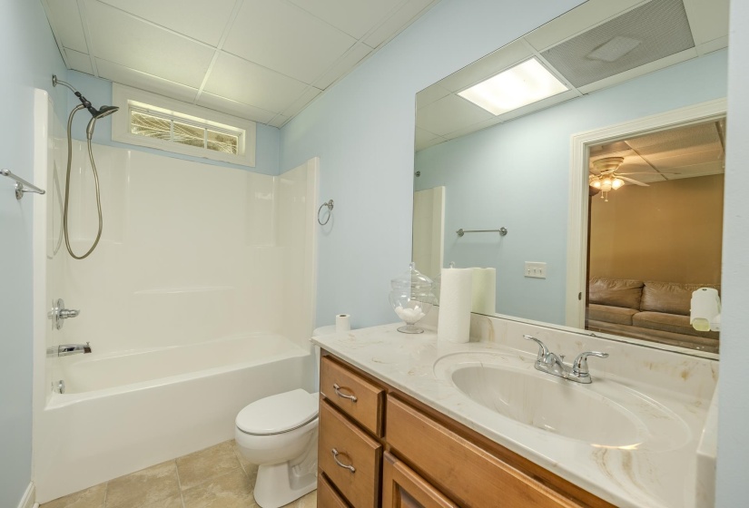 670 BOWEN DR, Savannah, Tennessee 38372, 4 Bedrooms Bedrooms, 12 Rooms Rooms,3 BathroomsBathrooms,Residential,For Sale,BOWEN,10221932