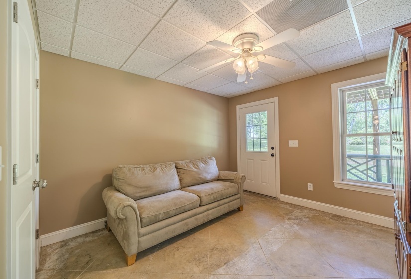 670 BOWEN DR, Savannah, Tennessee 38372, 4 Bedrooms Bedrooms, 12 Rooms Rooms,3 BathroomsBathrooms,Residential,For Sale,BOWEN,10221932