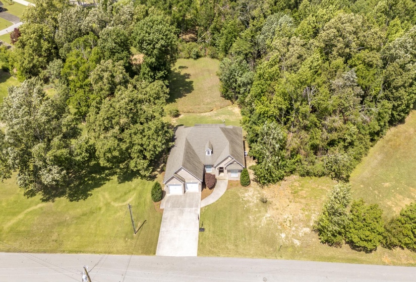 670 BOWEN DR, Savannah, Tennessee 38372, 4 Bedrooms Bedrooms, 12 Rooms Rooms,3 BathroomsBathrooms,Residential,For Sale,BOWEN,10221932