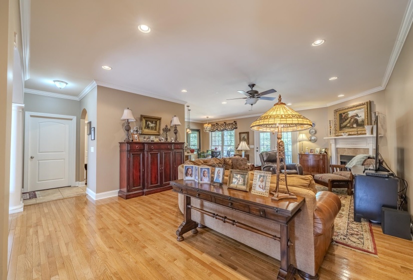 670 BOWEN DR, Savannah, Tennessee 38372, 4 Bedrooms Bedrooms, 12 Rooms Rooms,3 BathroomsBathrooms,Residential,For Sale,BOWEN,10221932