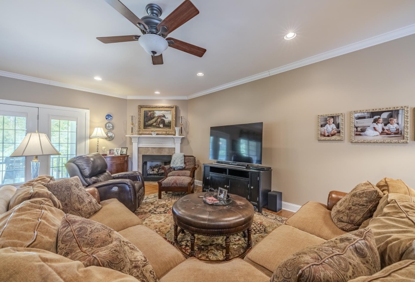 670 BOWEN DR, Savannah, Tennessee 38372, 4 Bedrooms Bedrooms, 12 Rooms Rooms,3 BathroomsBathrooms,Residential,For Sale,BOWEN,10221932