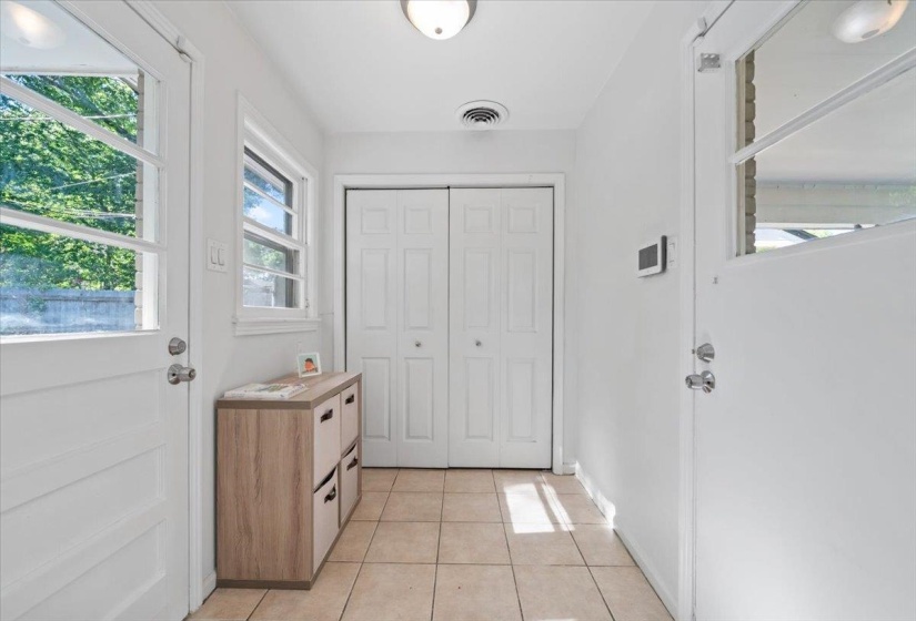 325 PEG LN, Memphis, Tennessee 38117, 3 Bedrooms Bedrooms, 6 Rooms Rooms,2 BathroomsBathrooms,Residential,For Sale,PEG,10221937