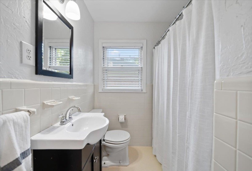 325 PEG LN, Memphis, Tennessee 38117, 3 Bedrooms Bedrooms, 6 Rooms Rooms,2 BathroomsBathrooms,Residential,For Sale,PEG,10221937