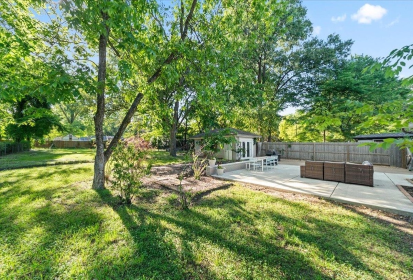325 PEG LN, Memphis, Tennessee 38117, 3 Bedrooms Bedrooms, 6 Rooms Rooms,2 BathroomsBathrooms,Residential,For Sale,PEG,10221937