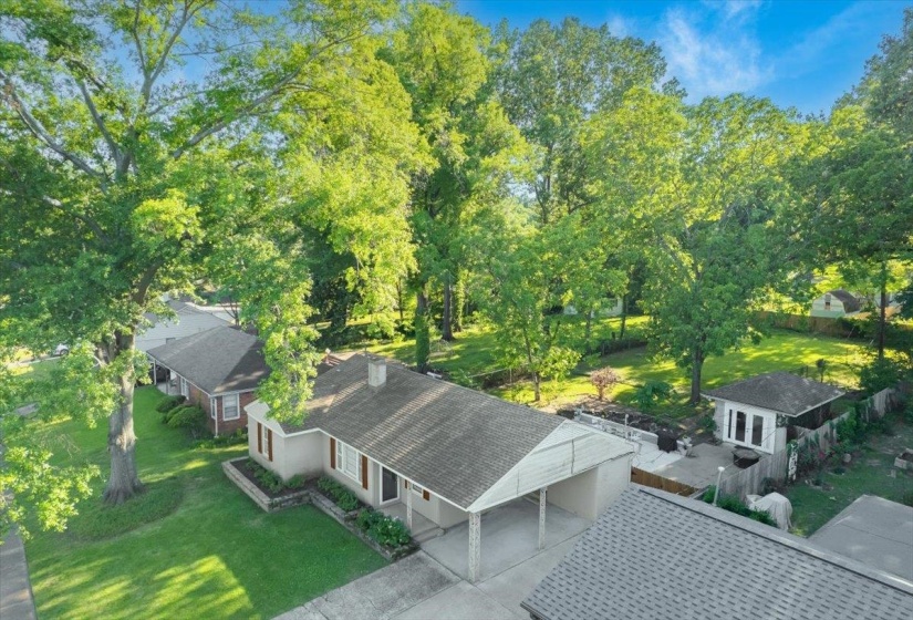 325 PEG LN, Memphis, Tennessee 38117, 3 Bedrooms Bedrooms, 6 Rooms Rooms,2 BathroomsBathrooms,Residential,For Sale,PEG,10221937