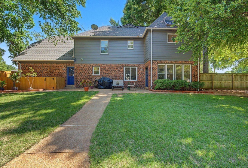 8882 HILLMAN WAY DR, Bartlett, Tennessee 38133, 4 Bedrooms Bedrooms, 8 Rooms Rooms,2.1 BathroomsBathrooms,Residential,For Sale,HILLMAN WAY,10221940