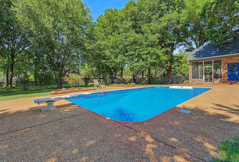 8882 HILLMAN WAY DR, Bartlett, Tennessee 38133, 4 Bedrooms Bedrooms, 8 Rooms Rooms,2.1 BathroomsBathrooms,Residential,For Sale,HILLMAN WAY,10221940