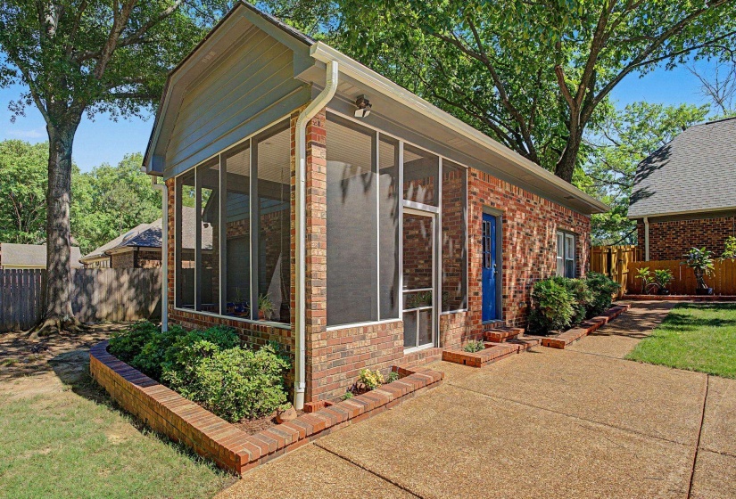 8882 HILLMAN WAY DR, Bartlett, Tennessee 38133, 4 Bedrooms Bedrooms, 8 Rooms Rooms,2.1 BathroomsBathrooms,Residential,For Sale,HILLMAN WAY,10221940