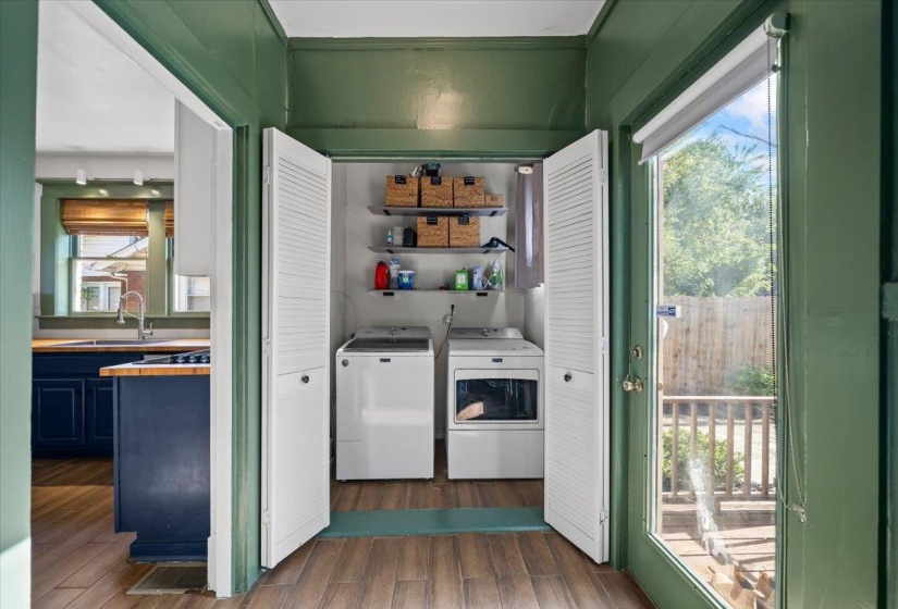 735 DICKINSON ST, Memphis, Tennessee 38107, 4 Bedrooms Bedrooms, 8 Rooms Rooms,2 BathroomsBathrooms,Residential,For Sale,DICKINSON,10221944