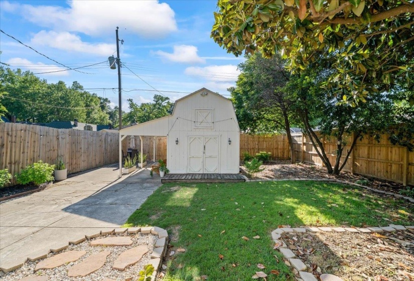 735 DICKINSON ST, Memphis, Tennessee 38107, 4 Bedrooms Bedrooms, 8 Rooms Rooms,2 BathroomsBathrooms,Residential,For Sale,DICKINSON,10221944