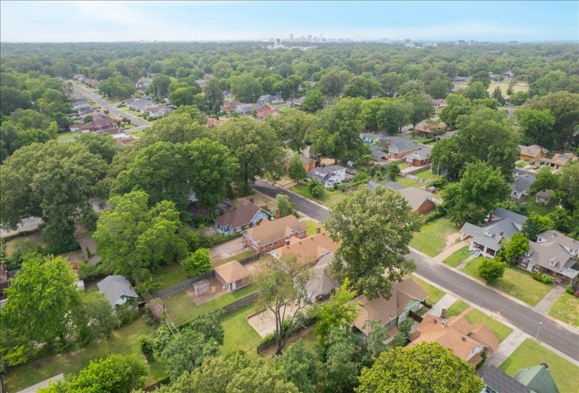 1805 GLENVIEW AVE, Memphis, Tennessee 38114, 3 Bedrooms Bedrooms, 6 Rooms Rooms,2.1 BathroomsBathrooms,Residential,For Sale,GLENVIEW,10221956