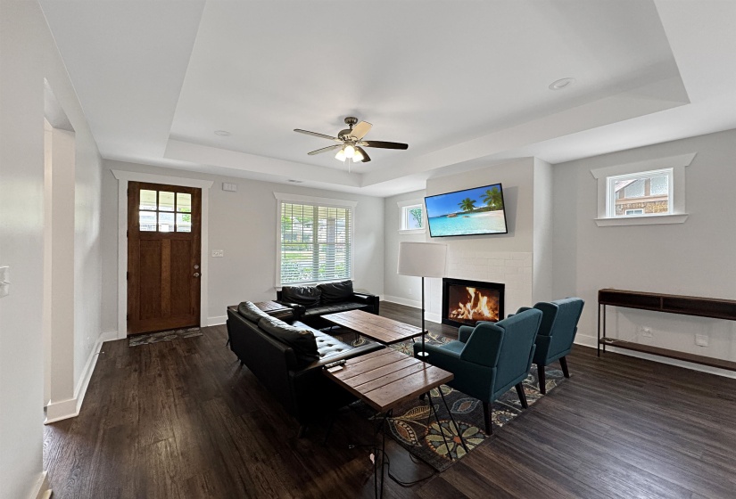 1805 GLENVIEW AVE, Memphis, Tennessee 38114, 3 Bedrooms Bedrooms, 6 Rooms Rooms,2.1 BathroomsBathrooms,Residential,For Sale,GLENVIEW,10221956