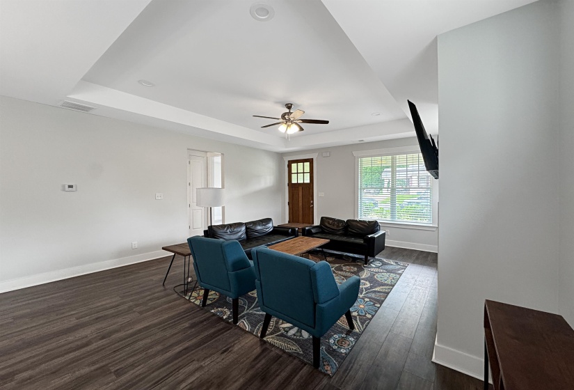 1805 GLENVIEW AVE, Memphis, Tennessee 38114, 3 Bedrooms Bedrooms, 6 Rooms Rooms,2.1 BathroomsBathrooms,Residential,For Sale,GLENVIEW,10221956