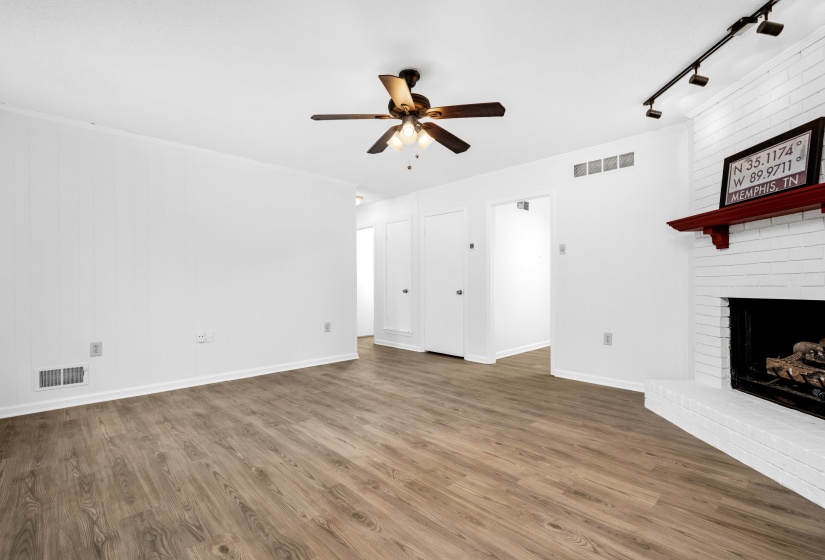 7015 CANEHILL LN, Bartlett, Tennessee 38135, 3 Bedrooms Bedrooms, 8 Rooms Rooms,2 BathroomsBathrooms,Residential,For Sale,CANEHILL,10221959