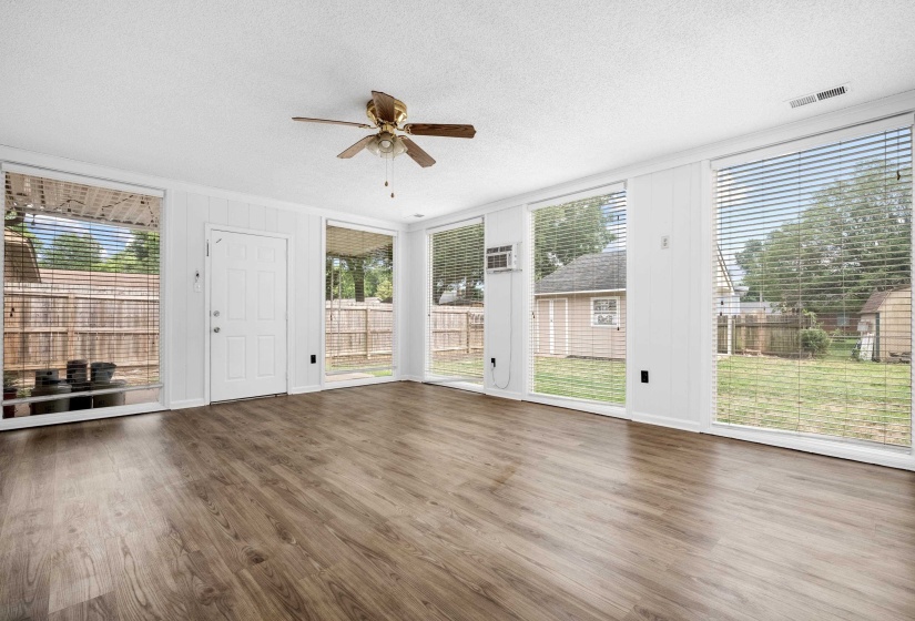 7015 CANEHILL LN, Bartlett, Tennessee 38135, 3 Bedrooms Bedrooms, 8 Rooms Rooms,2 BathroomsBathrooms,Residential,For Sale,CANEHILL,10221959