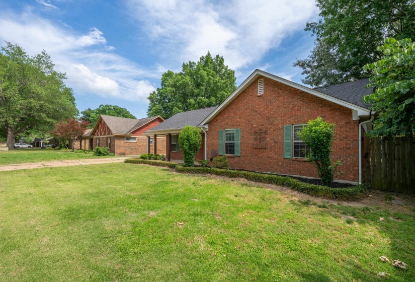 7015 CANEHILL LN, Bartlett, Tennessee 38135, 3 Bedrooms Bedrooms, 8 Rooms Rooms,2 BathroomsBathrooms,Residential,For Sale,CANEHILL,10221959