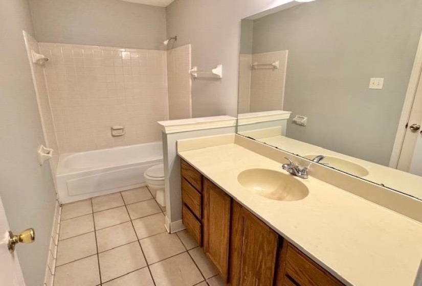 8289 TIMBER CREEK DR, Memphis, Tennessee 38018, 4 Bedroom Bedrooms, 7 Room Rooms,2.1 BathroomBathrooms,Residential,For Sale,TIMBER CREEK,0,10221962
