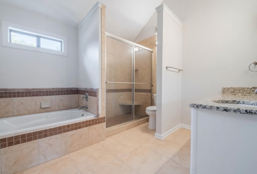 2063 DALKEITH DR, Germantown, Tennessee 38139, 4 Bedroom Bedrooms, 8 Room Rooms,2.1 BathroomBathrooms,Residential,For Sale,DALKEITH,0,10221974