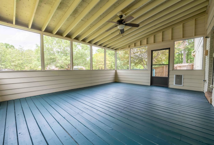 2063 DALKEITH DR, Germantown, Tennessee 38139, 4 Bedroom Bedrooms, 8 Room Rooms,2.1 BathroomBathrooms,Residential,For Sale,DALKEITH,0,10221974
