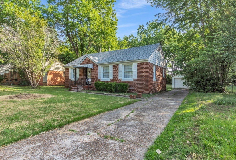1018 GOODMAN ST, Memphis, Tennessee 38111, 3 Bedroom Bedrooms, 6 Room Rooms,1 BathroomBathrooms,Residential,For Sale,GOODMAN,0,10221977