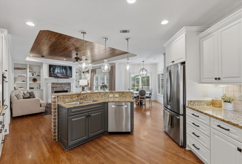 1644 BRACKENSHIRE LN, Collierville, Tennessee 38017, 5 Bedroom Bedrooms, 10 Room Rooms,4.1 BathroomBathrooms,Residential,For Sale,BRACKENSHIRE,0,10221978