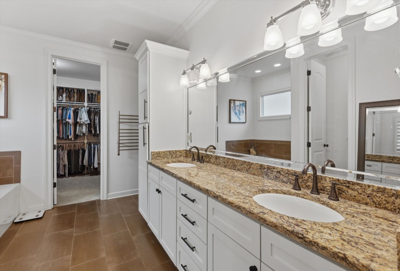 1644 BRACKENSHIRE LN, Collierville, Tennessee 38017, 5 Bedroom Bedrooms, 10 Room Rooms,4.1 BathroomBathrooms,Residential,For Sale,BRACKENSHIRE,0,10221978