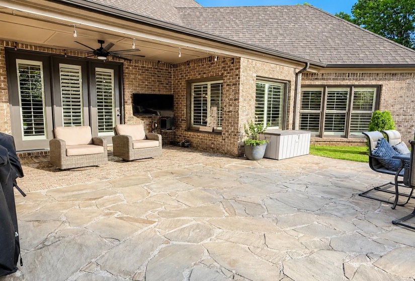 1644 BRACKENSHIRE LN, Collierville, Tennessee 38017, 5 Bedroom Bedrooms, 10 Room Rooms,4.1 BathroomBathrooms,Residential,For Sale,BRACKENSHIRE,0,10221978