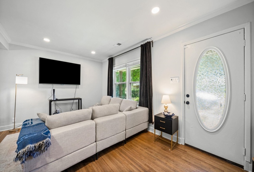 1123 PERKINS RD, Memphis, Tennessee 38117, 3 Bedroom Bedrooms, 3 Room Rooms,2 BathroomBathrooms,Residential,For Sale,PERKINS,0,10221980