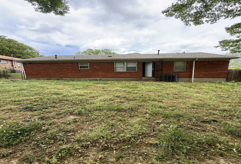 2077 WILLOW WOOD AVE, Memphis, Tennessee 38127, 3 Bedroom Bedrooms, 5 Room Rooms,1.1 BathroomBathrooms,Residential,For Sale,WILLOW WOOD,0,10221995