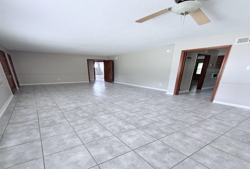 2077 WILLOW WOOD AVE, Memphis, Tennessee 38127, 3 Bedroom Bedrooms, 5 Room Rooms,1.1 BathroomBathrooms,Residential,For Sale,WILLOW WOOD,0,10221995