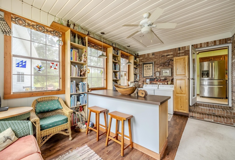 13410 64 HWY, Savannah, Tennessee 38372, 4 Bedrooms Bedrooms, 11 Rooms Rooms,3 BathroomsBathrooms,Residential,For Sale,64,10222001
