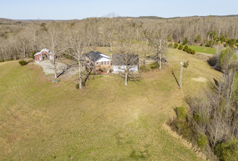 13410 64 HWY, Savannah, Tennessee 38372, 4 Bedrooms Bedrooms, 11 Rooms Rooms,3 BathroomsBathrooms,Residential,For Sale,64,10222001