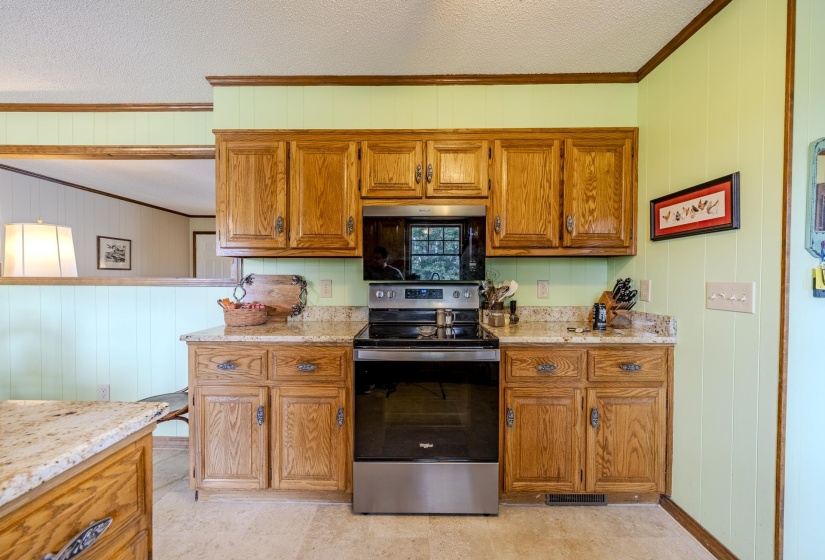 13410 64 HWY, Savannah, Tennessee 38372, 4 Bedrooms Bedrooms, 11 Rooms Rooms,3 BathroomsBathrooms,Residential,For Sale,64,10222001