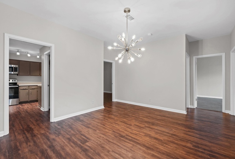 2277 UNION AVE, Memphis, Tennessee 38104, 3 Bedrooms Bedrooms, 6 Rooms Rooms,2 BathroomsBathrooms,Residential,For Sale,UNION,10222003