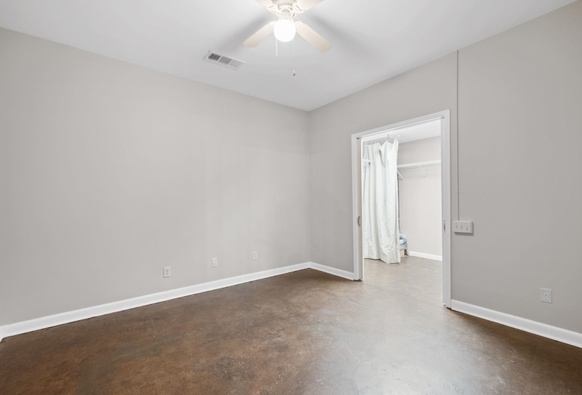 2277 UNION AVE, Memphis, Tennessee 38104, 3 Bedrooms Bedrooms, 6 Rooms Rooms,2 BathroomsBathrooms,Residential,For Sale,UNION,10222003