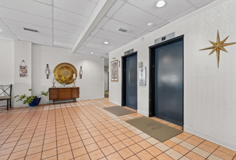 2277 UNION AVE, Memphis, Tennessee 38104, 2 Bedroom Bedrooms, 6 Room Rooms,2 BathroomBathrooms,Residential,For Sale,UNION,0,10222003