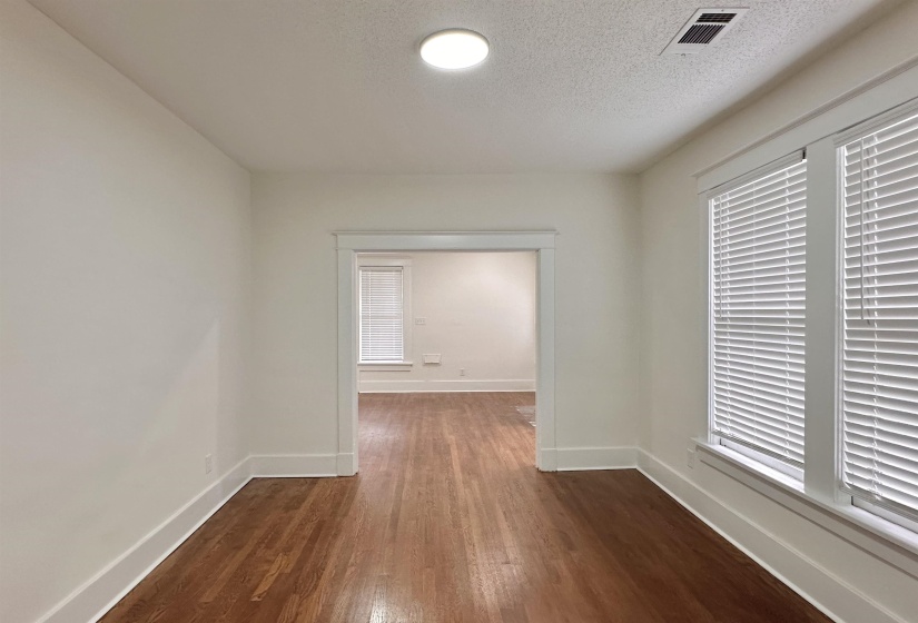 1145 TANGLEWOOD ST, Memphis, Tennessee 38114, 3 Bedrooms Bedrooms, 6 Rooms Rooms,2 BathroomsBathrooms,Residential,For Sale,TANGLEWOOD,10222004