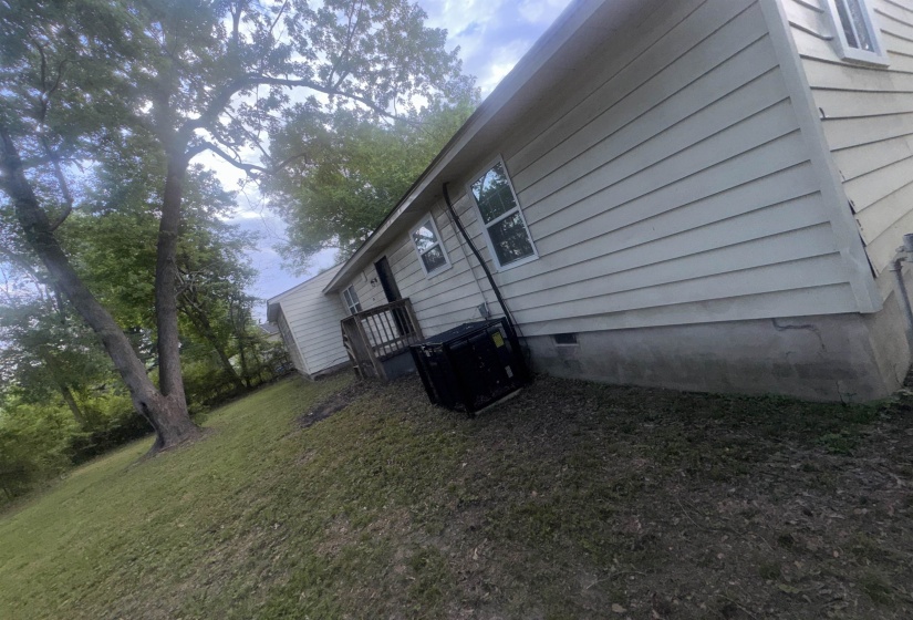 3837 VOLTAIRE AVE, Memphis, Tennessee 38128, 3 Bedrooms Bedrooms, 6 Rooms Rooms,2 BathroomsBathrooms,Residential,For Sale,VOLTAIRE,10222008