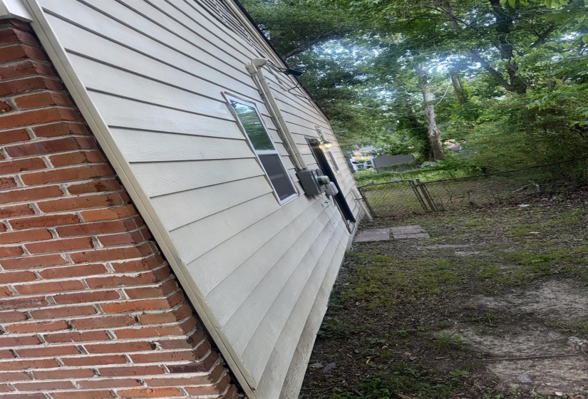 3837 VOLTAIRE AVE, Memphis, Tennessee 38128, 3 Bedrooms Bedrooms, 6 Rooms Rooms,2 BathroomsBathrooms,Residential,For Sale,VOLTAIRE,10222008