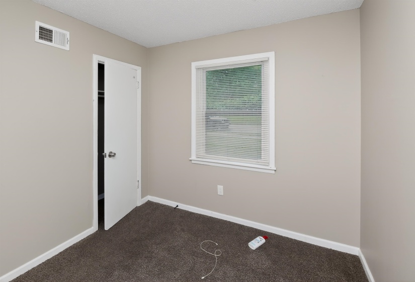3837 VOLTAIRE AVE, Memphis, Tennessee 38128, 3 Bedroom Bedrooms, 6 Room Rooms,2 BathroomBathrooms,Residential,For Sale,VOLTAIRE,0,10222008