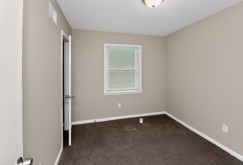 3837 VOLTAIRE AVE, Memphis, Tennessee 38128, 3 Bedroom Bedrooms, 6 Room Rooms,2 BathroomBathrooms,Residential,For Sale,VOLTAIRE,0,10222008