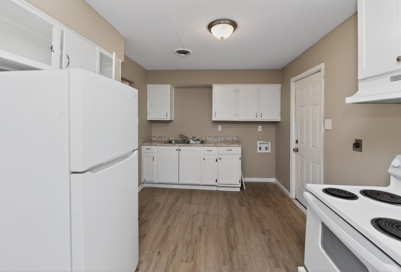 3837 VOLTAIRE AVE, Memphis, Tennessee 38128, 3 Bedroom Bedrooms, 6 Room Rooms,2 BathroomBathrooms,Residential,For Sale,VOLTAIRE,0,10222008