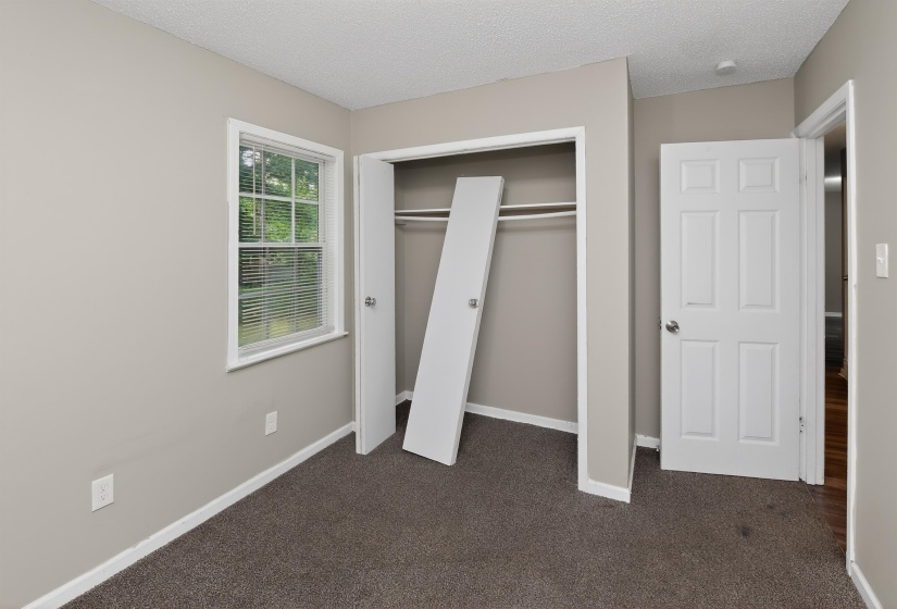 3837 VOLTAIRE AVE, Memphis, Tennessee 38128, 3 Bedroom Bedrooms, 6 Room Rooms,2 BathroomBathrooms,Residential,For Sale,VOLTAIRE,0,10222008