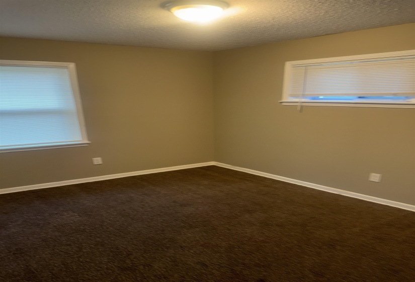 3837 VOLTAIRE AVE, Memphis, Tennessee 38128, 3 Bedrooms Bedrooms, 6 Rooms Rooms,2 BathroomsBathrooms,Residential,For Sale,VOLTAIRE,10222008