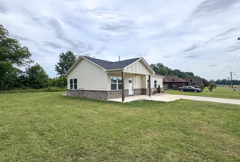56 BROOKSIDE AVE, Mason, Tennessee 38049, 3 Bedrooms Bedrooms, 5 Rooms Rooms,2 BathroomsBathrooms,Residential,For Sale,BROOKSIDE,10222010