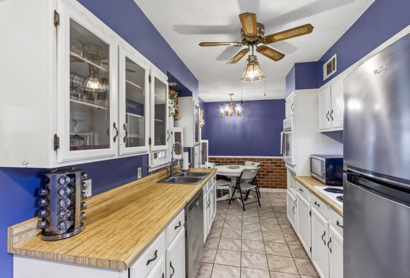 1657 DUKE ST, Memphis, Tennessee 38108, 3 Bedrooms Bedrooms, 5 Rooms Rooms,1 BathroomBathrooms,Residential,For Sale,DUKE,10222014
