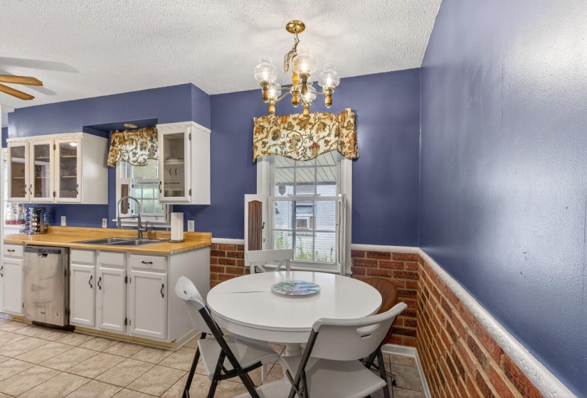 1657 DUKE ST, Memphis, Tennessee 38108, 3 Bedrooms Bedrooms, 5 Rooms Rooms,1 BathroomBathrooms,Residential,For Sale,DUKE,10222014